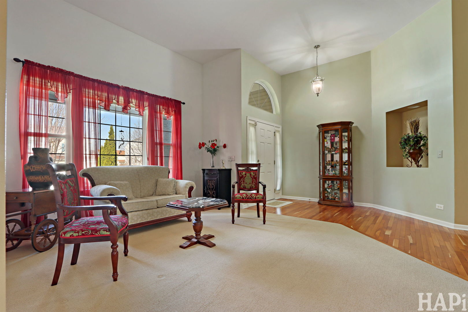 9490 Diana Lane, Huntley, IL 60142