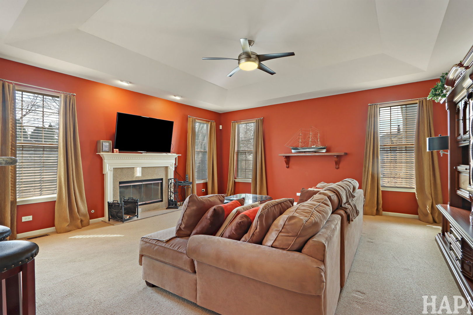 9490 Diana Lane, Huntley, IL 60142