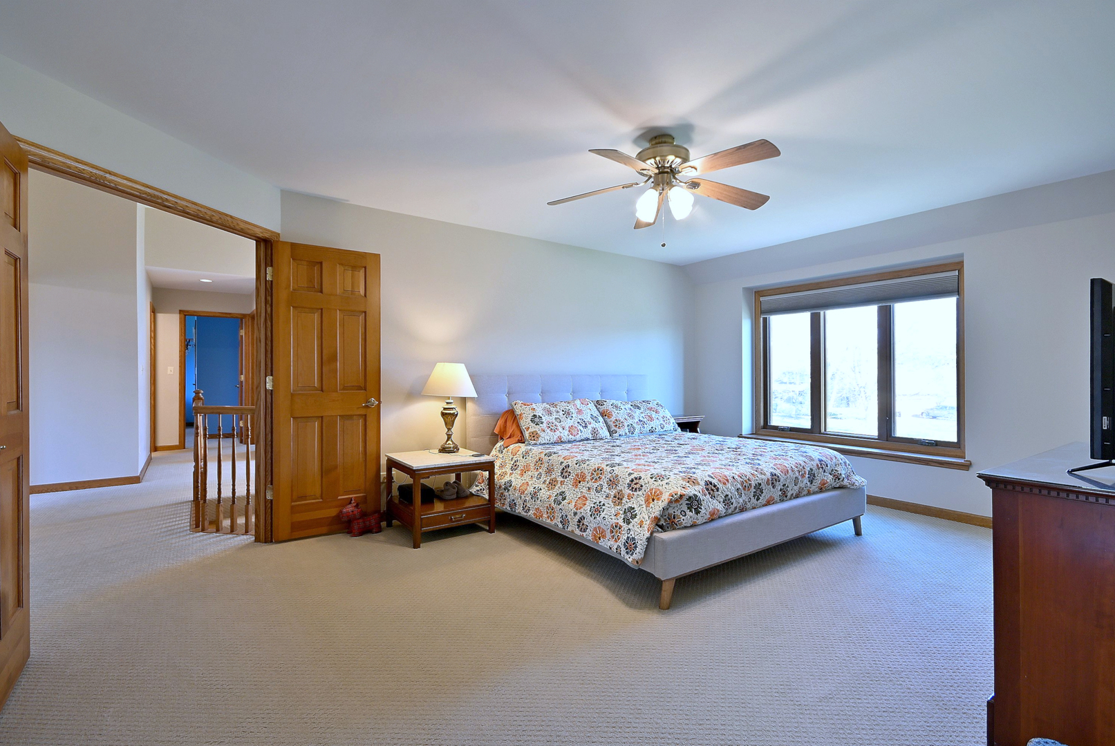 5681 River Park Drive, Libertyville, IL 60048