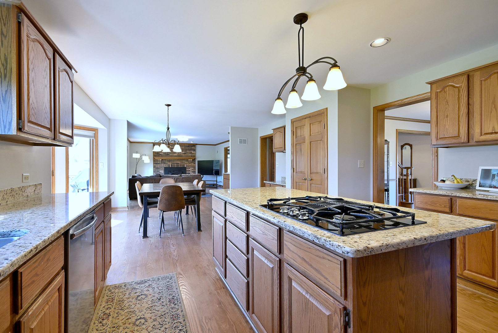 5681 River Park Drive, Libertyville, IL 60048