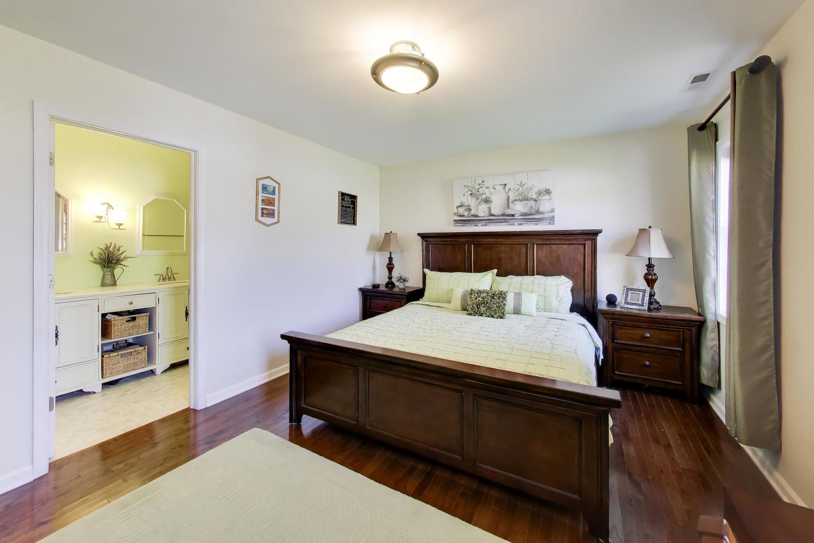 8324 44th Place, Lyons, IL 60534