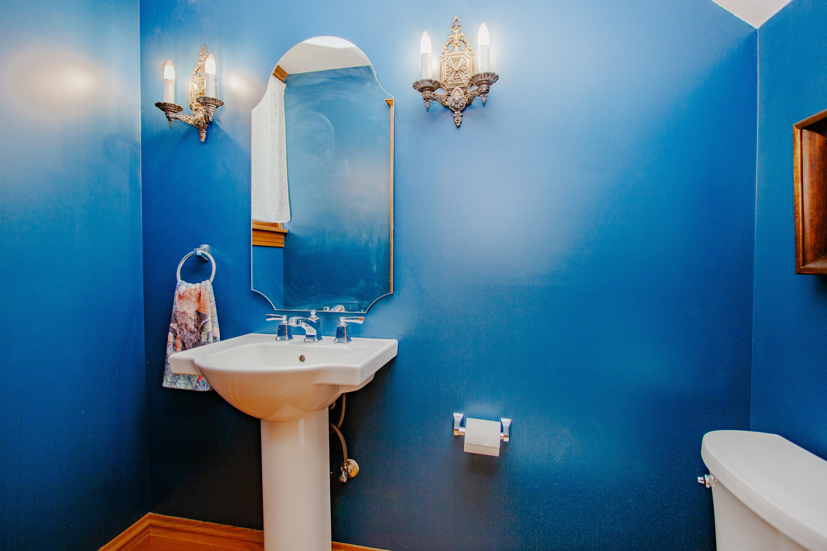 108 Wesley Avenue, Oak Park, IL 60302