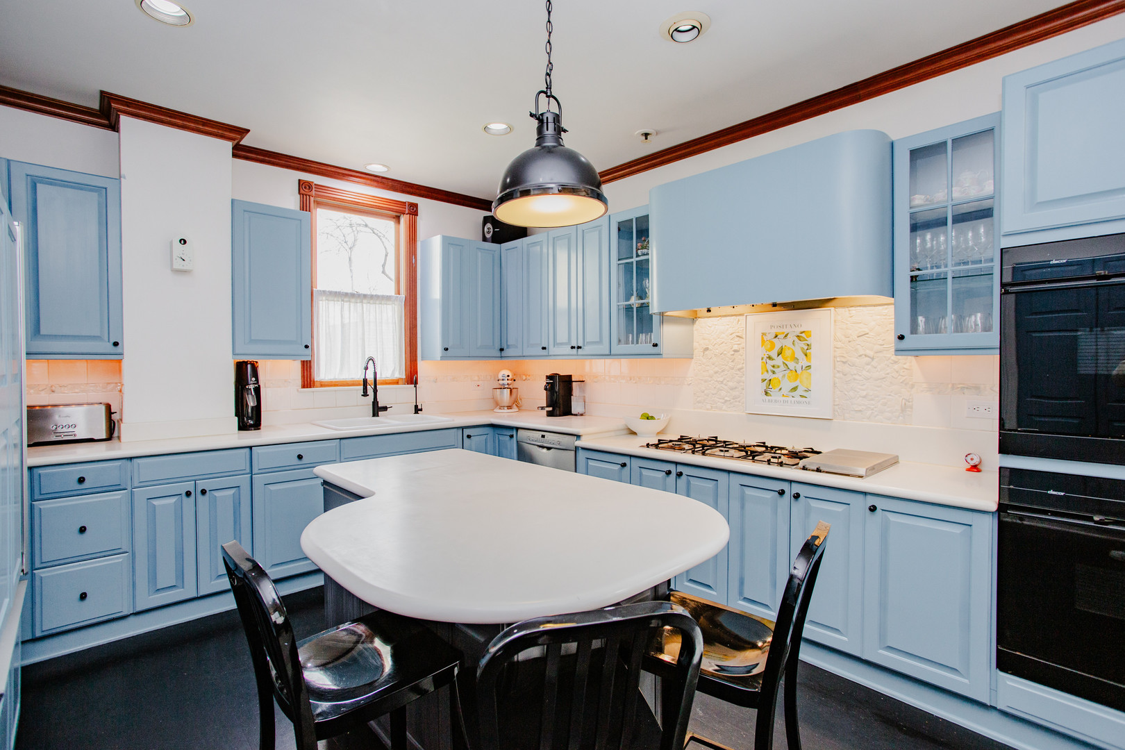 108 Wesley Avenue, Oak Park, IL 60302