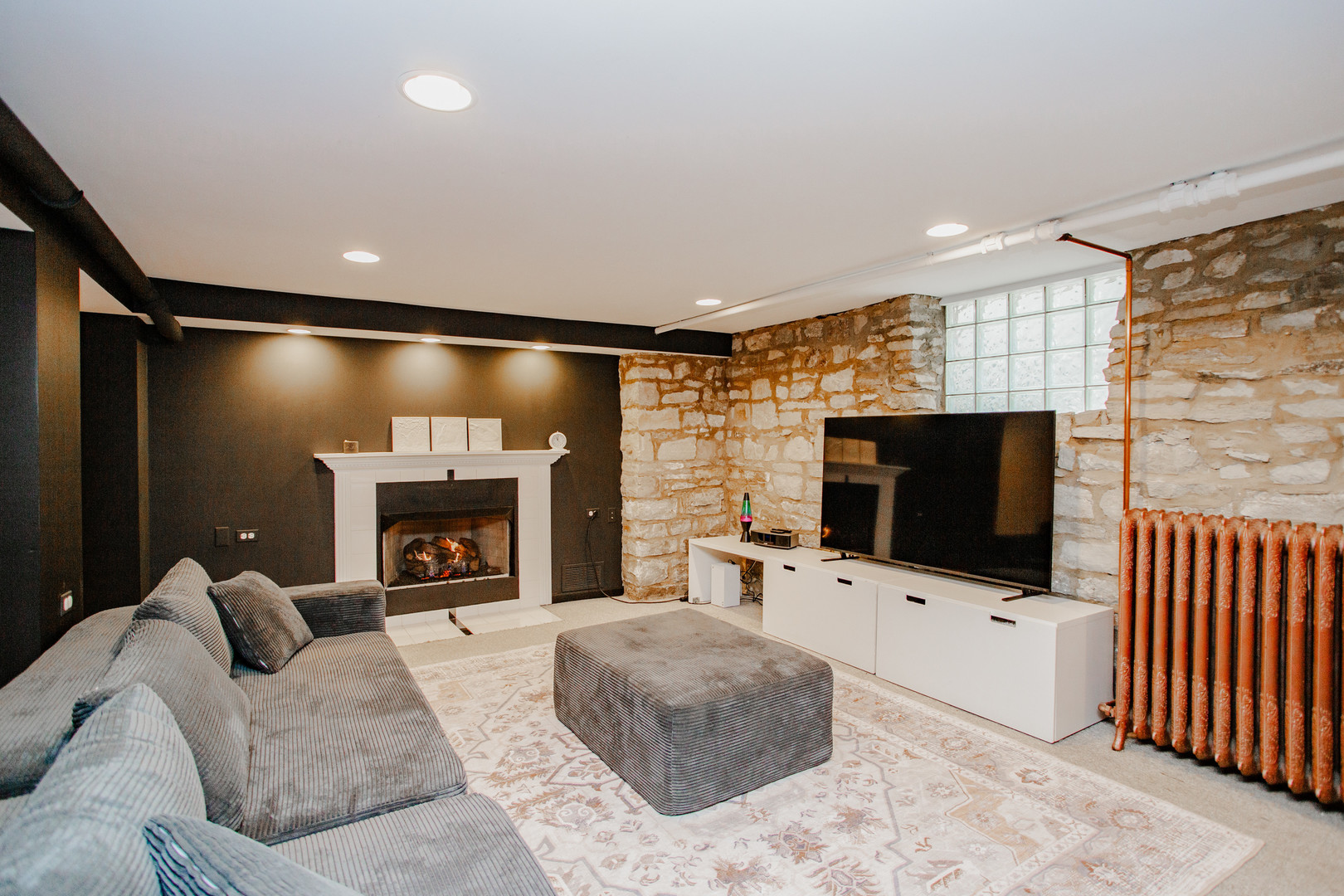 108 Wesley Avenue, Oak Park, IL 60302