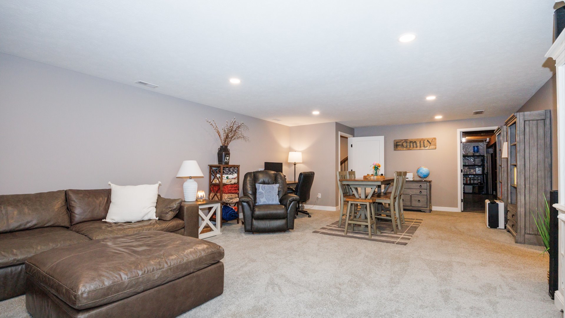 1001 Bach Drive, Bloomington, IL 61704