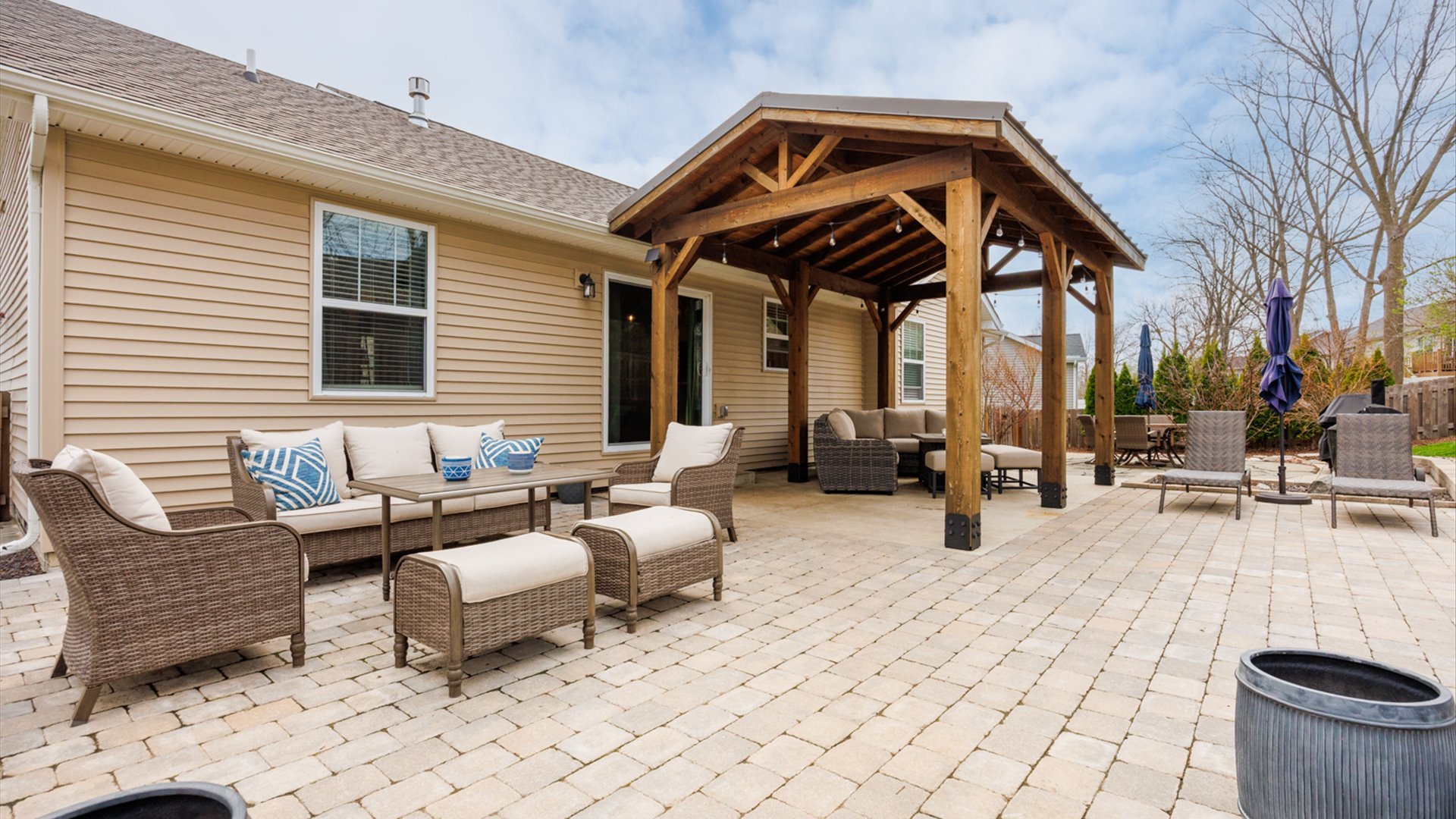 1001 Bach Drive, Bloomington, IL 61704