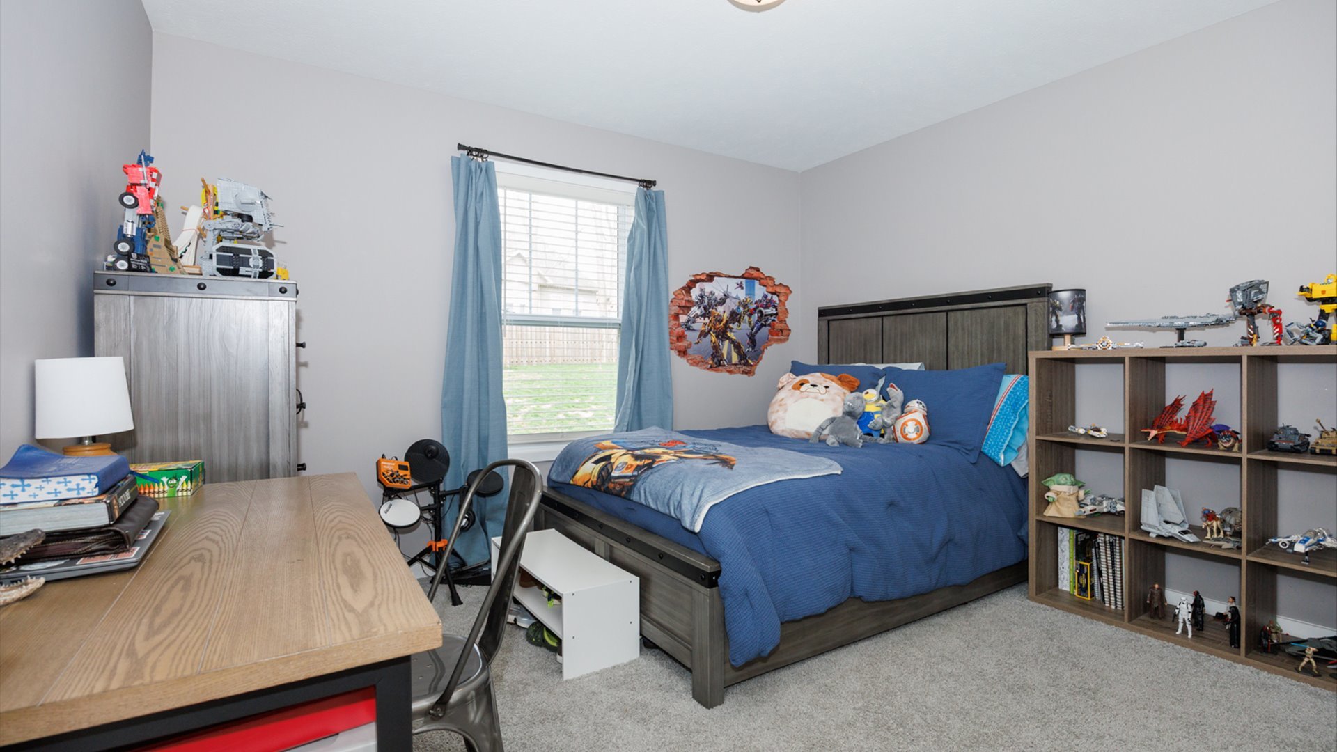 1001 Bach Drive, Bloomington, IL 61704