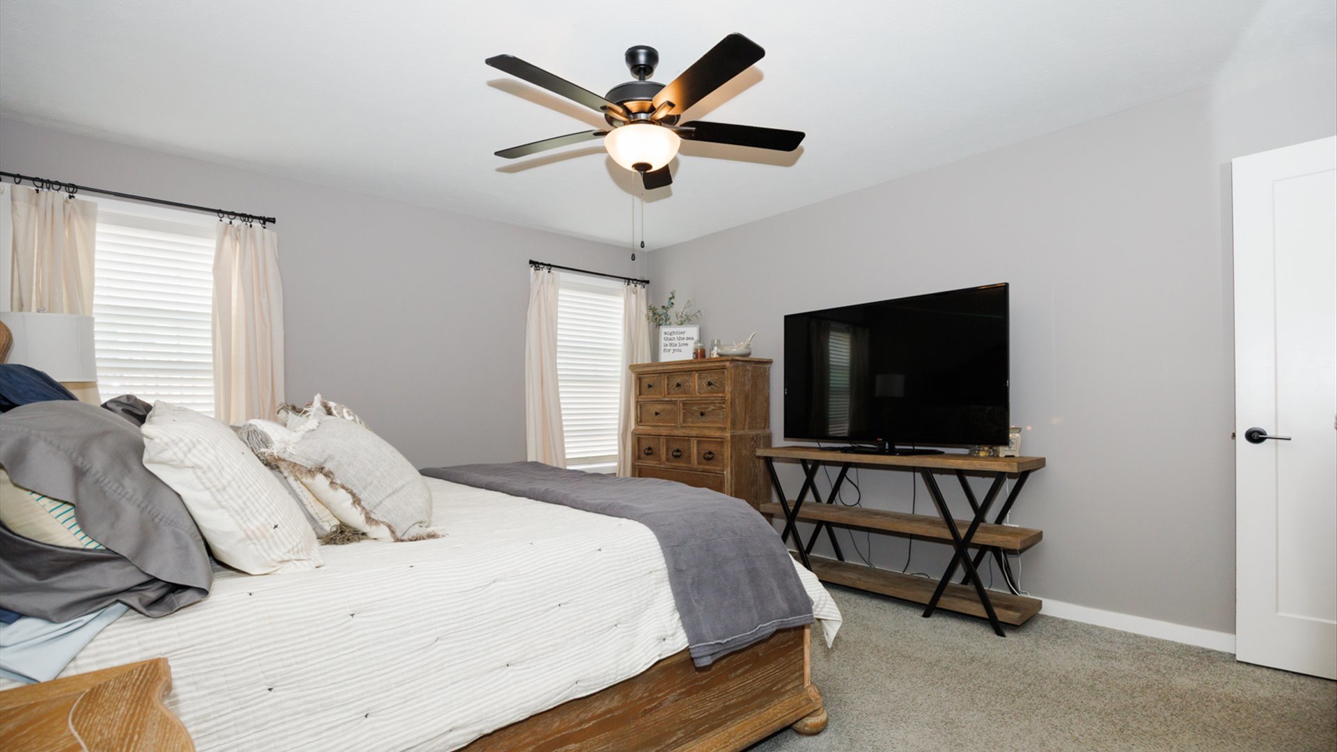 1001 Bach Drive, Bloomington, IL 61704