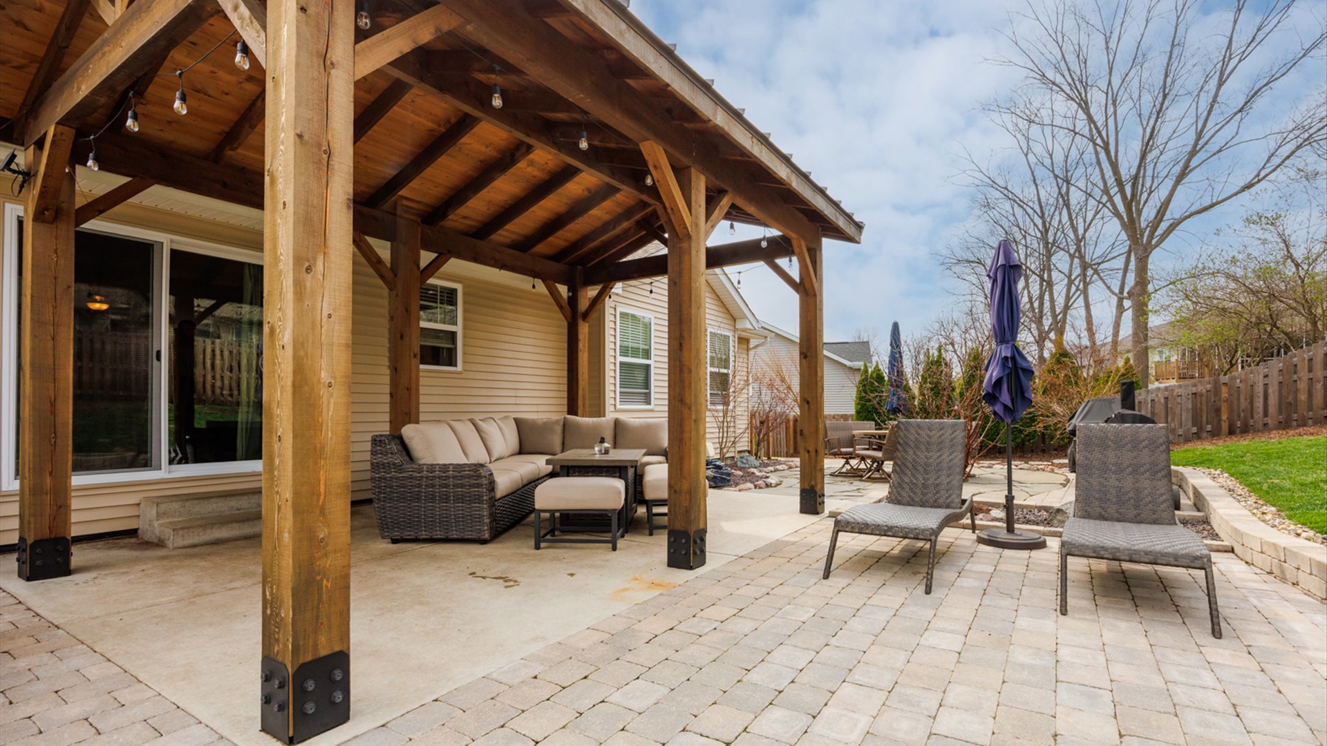 1001 Bach Drive, Bloomington, IL 61704