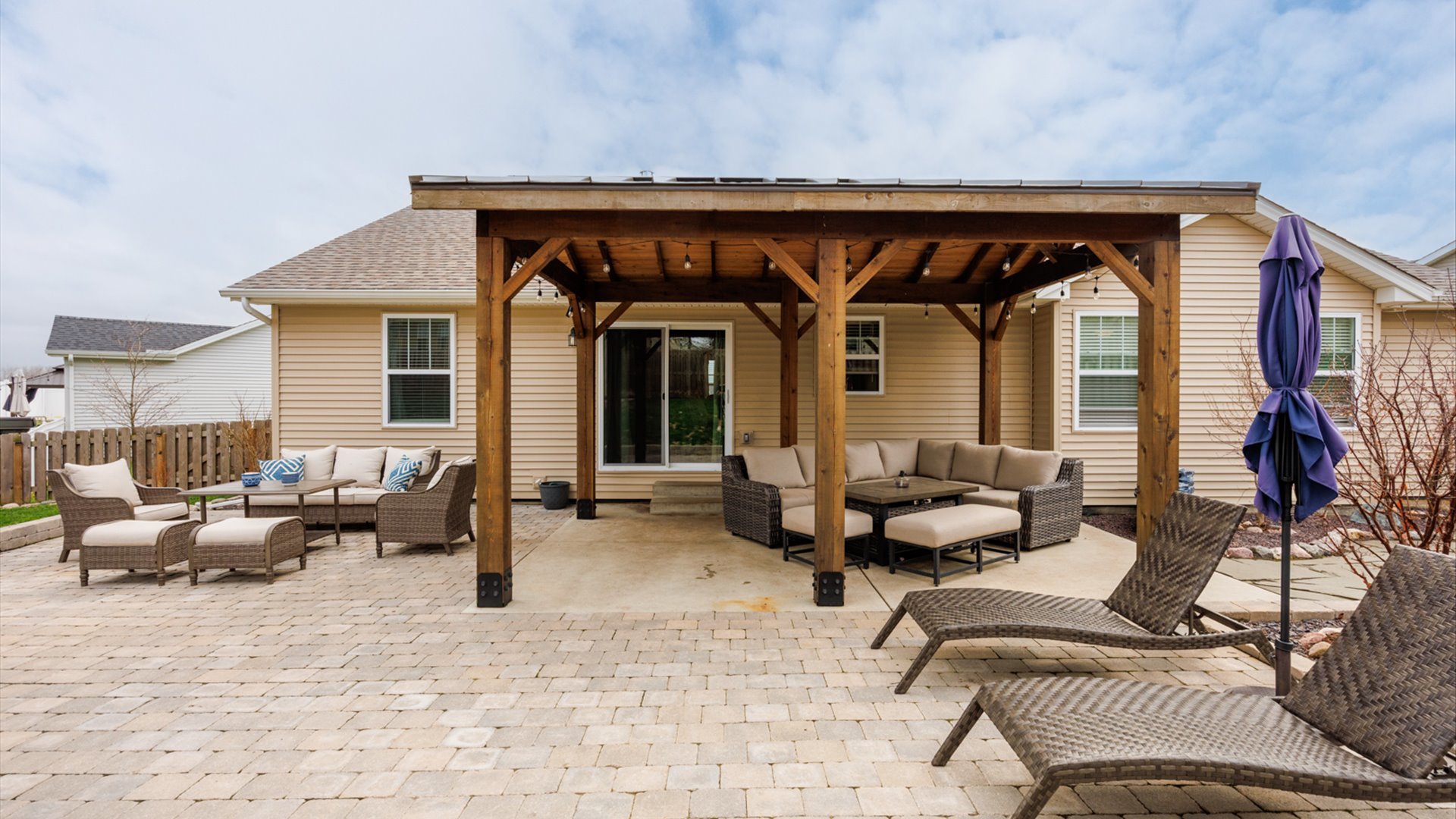 1001 Bach Drive, Bloomington, IL 61704