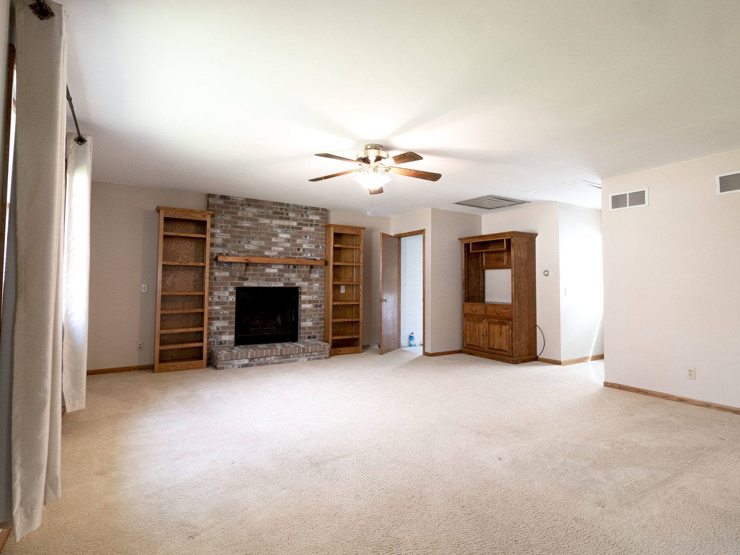 420 E Benton Street, Morris, IL 60450