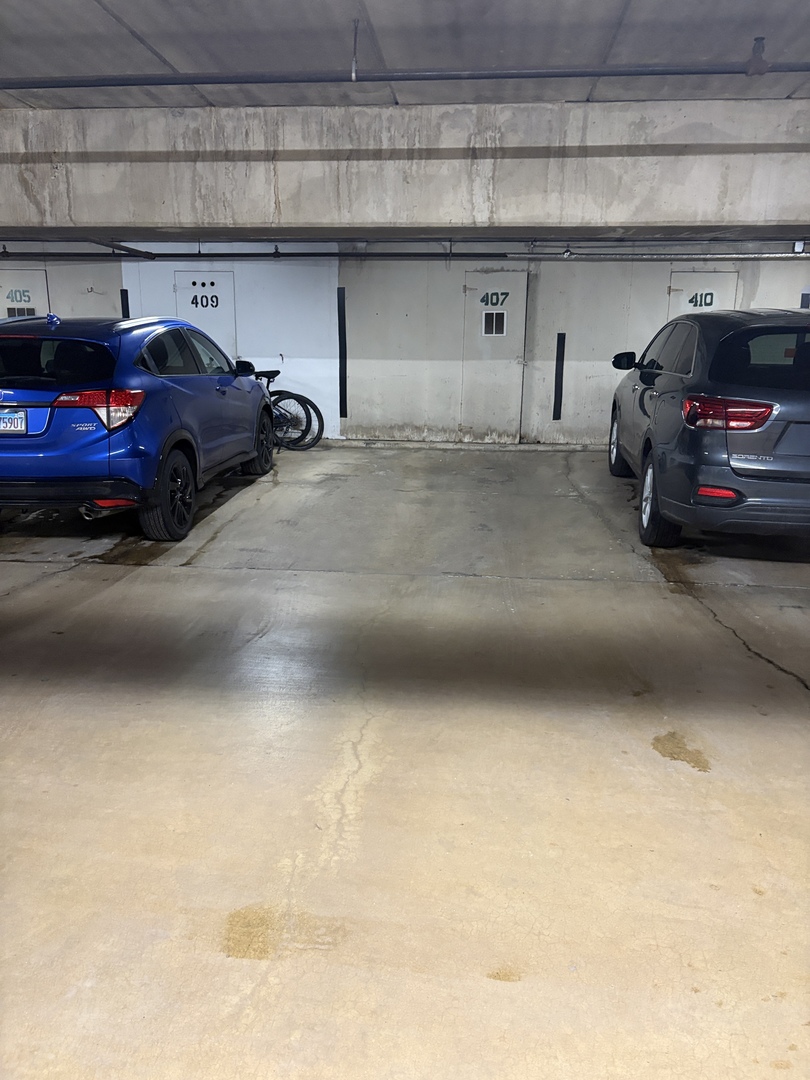 505 Redondo Drive #407, Downers Grove, IL 60516