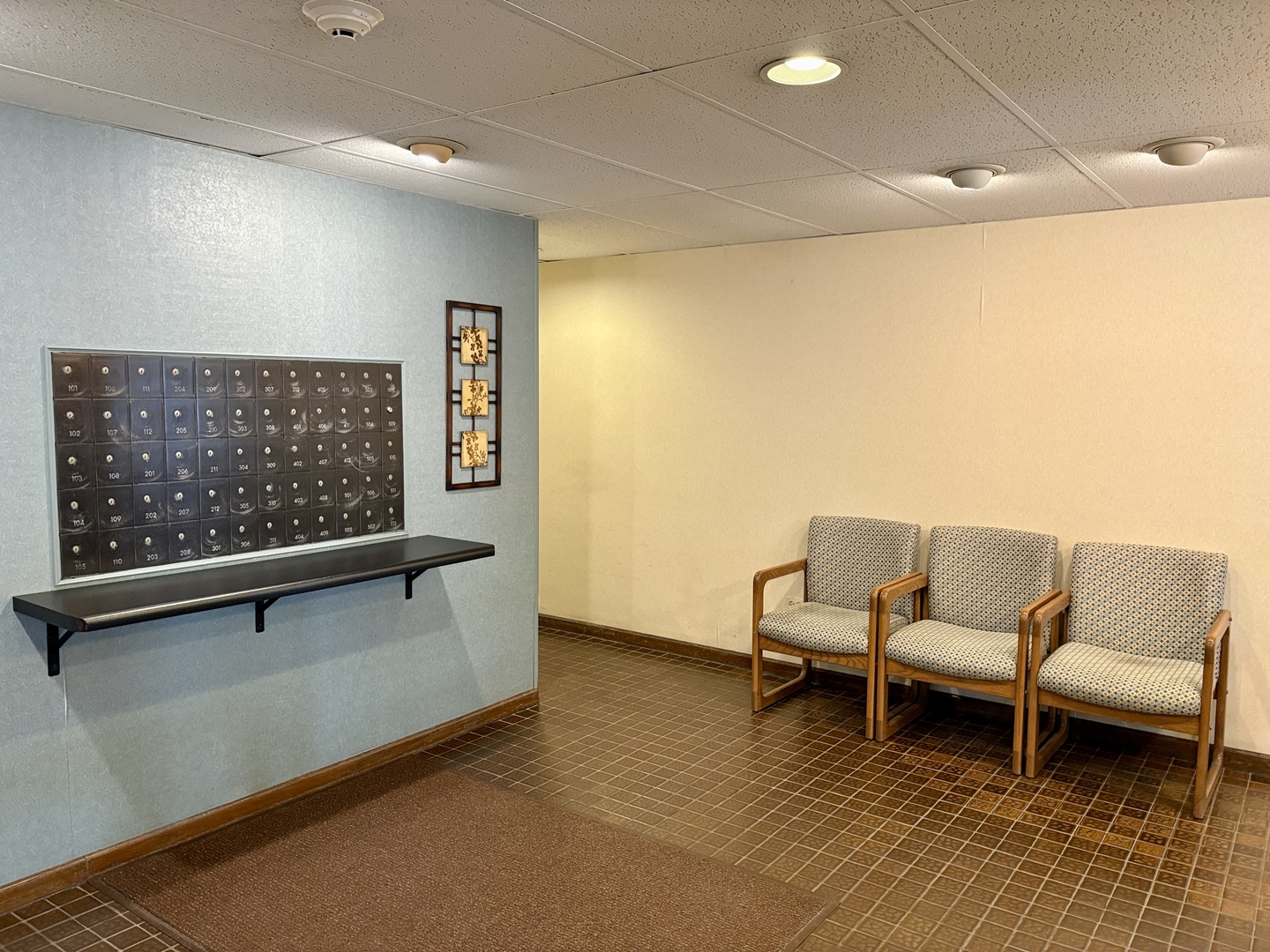 505 Redondo Drive #407, Downers Grove, IL 60516