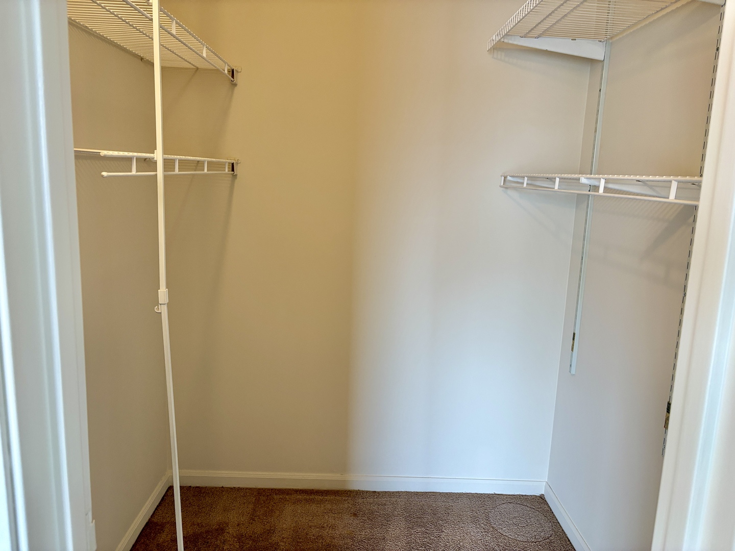 505 Redondo Drive #407, Downers Grove, IL 60516