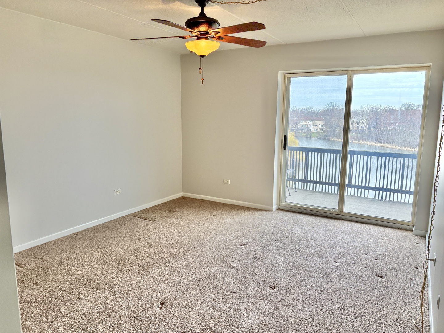 505 Redondo Drive #407, Downers Grove, IL 60516