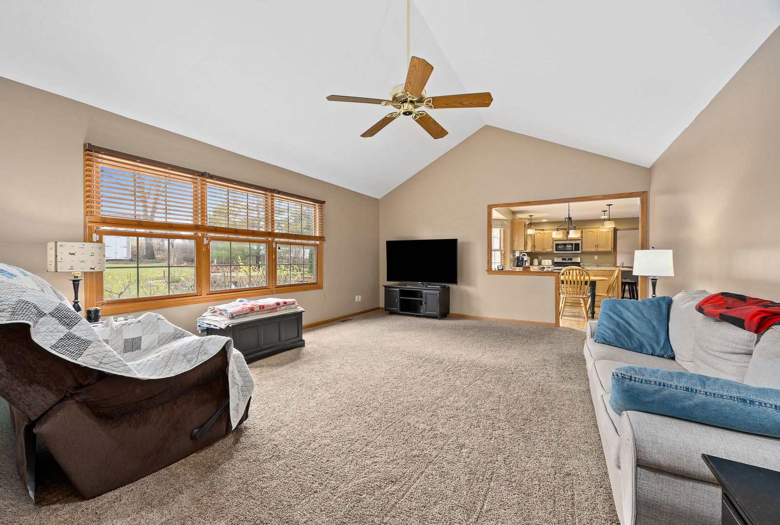 1334 Walsh Drive, Yorkville, IL 60560