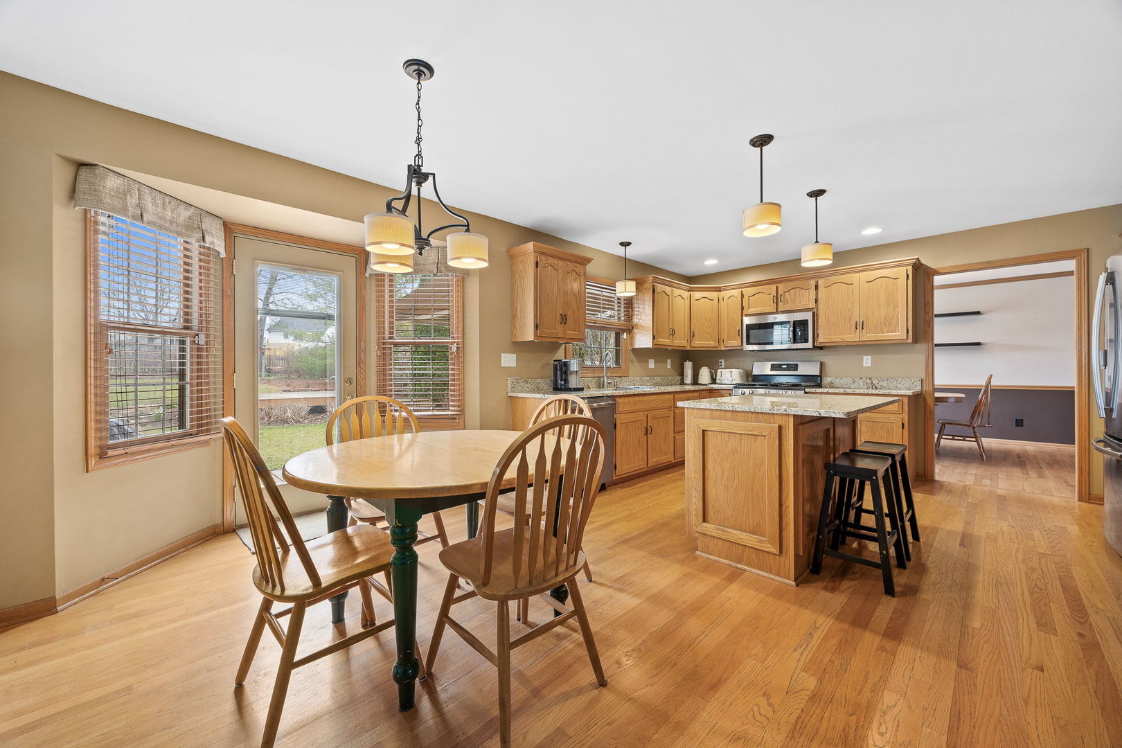 1334 Walsh Drive, Yorkville, IL 60560