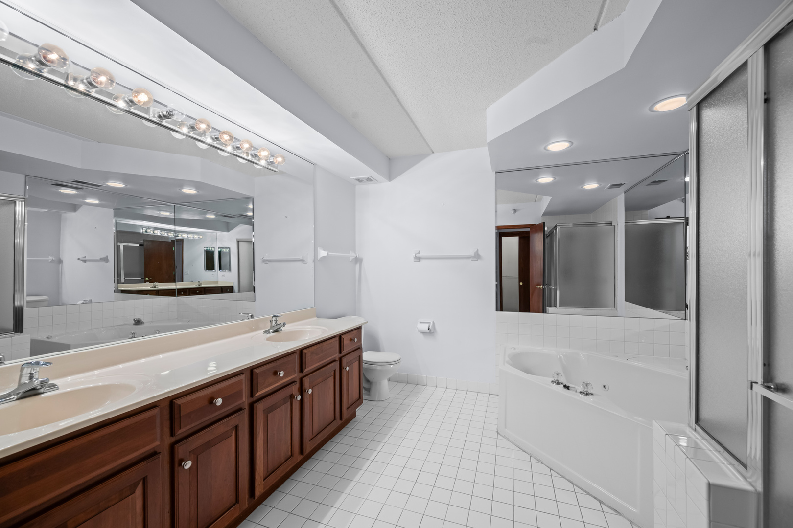 460 S Northwest Highway #212, Park Ridge, IL 60068