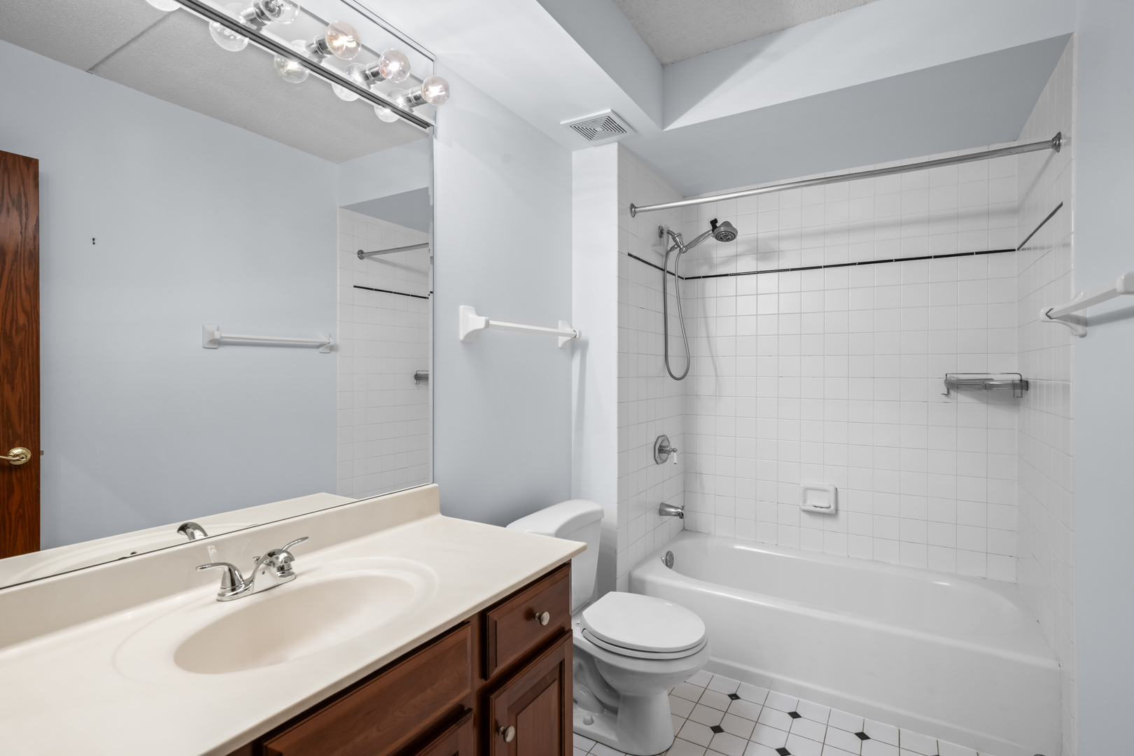 460 S Northwest Highway #212, Park Ridge, IL 60068