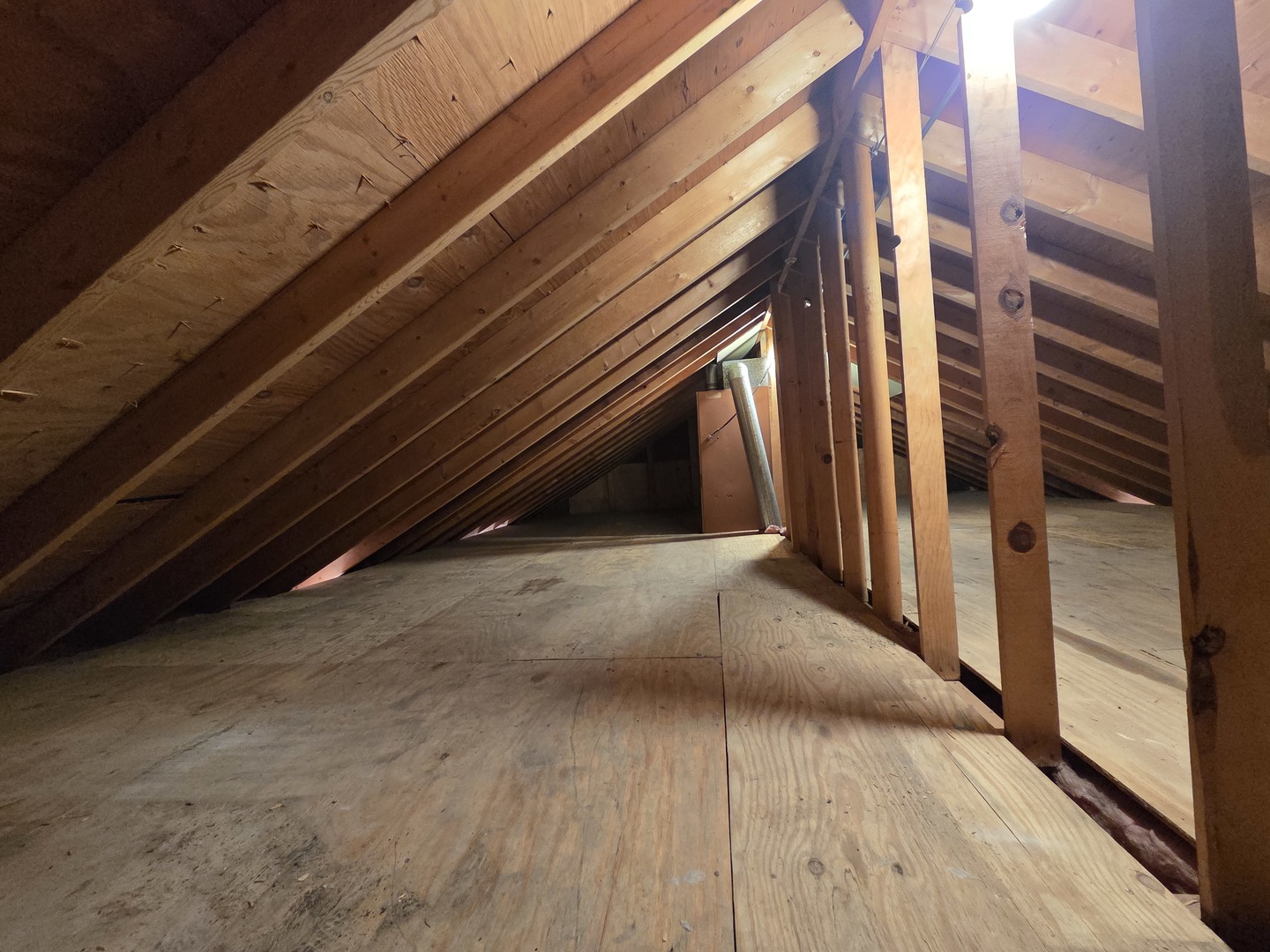 8423 N Shermer Road, Niles, IL 60714