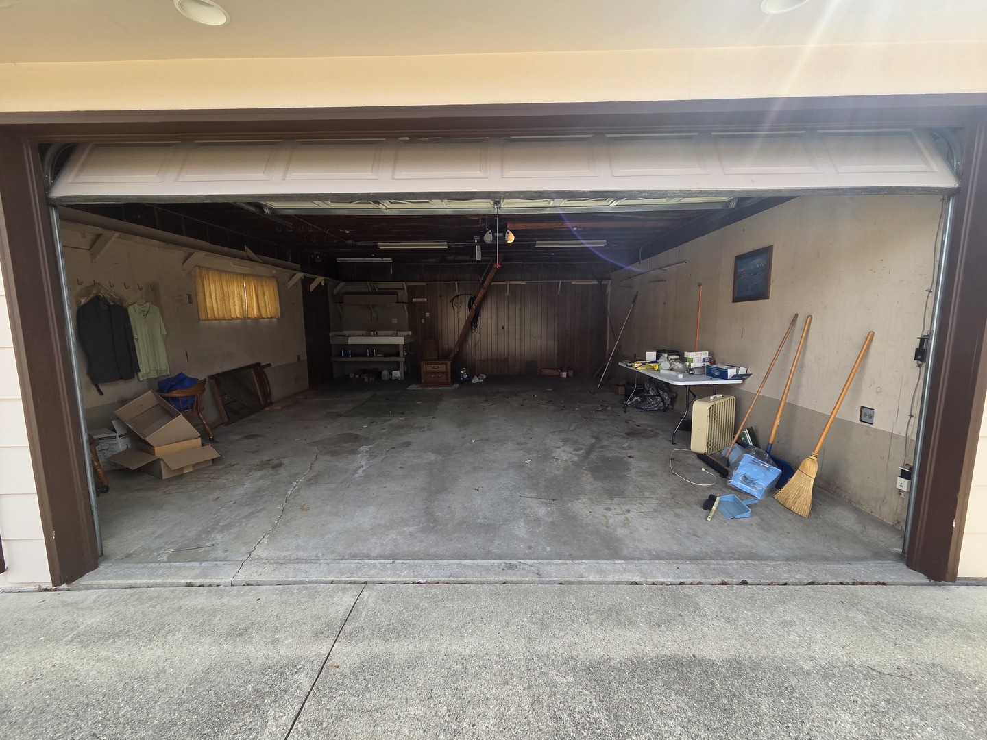 8423 N Shermer Road, Niles, IL 60714