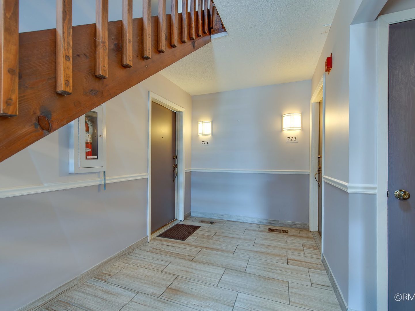 715 Elizabeth Drive #24, Wood Dale, IL 60191