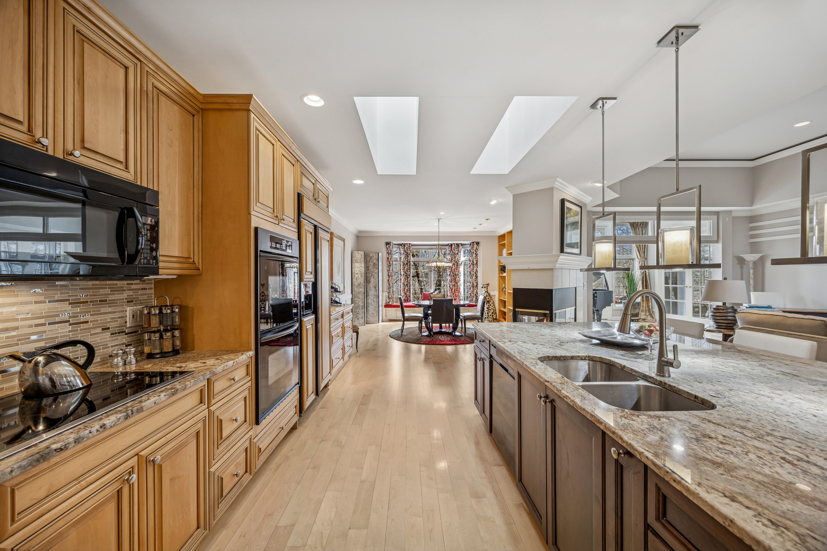 8711 Berkley Court, Orland Park, IL 60462