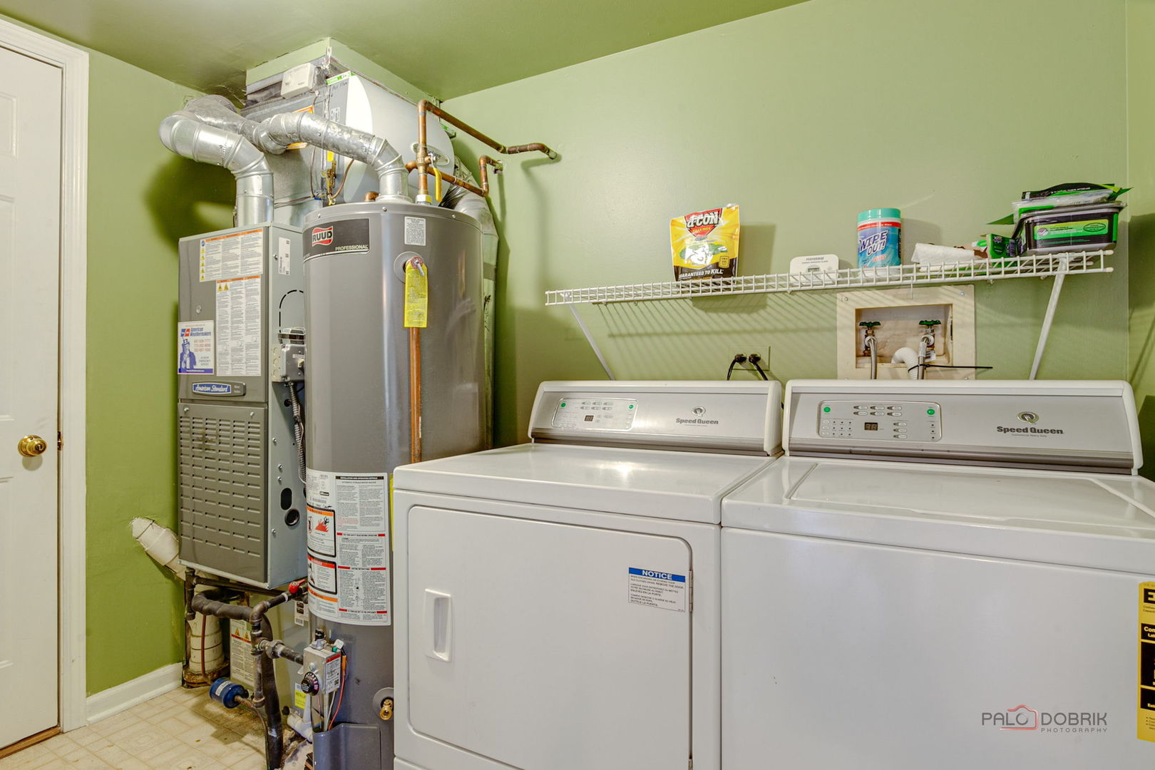 1835 Somerset Court, Gurnee, IL 60031