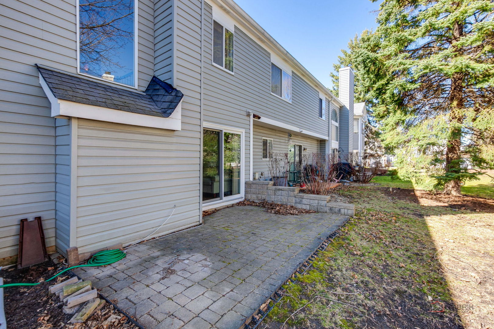 1835 Somerset Court, Gurnee, IL 60031