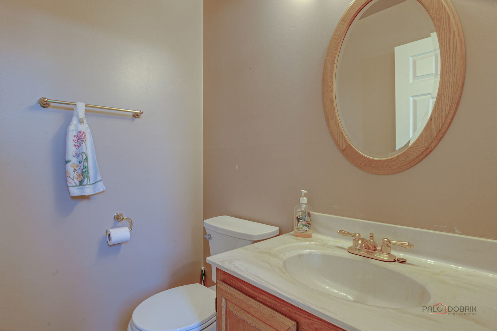 1835 Somerset Court, Gurnee, IL 60031