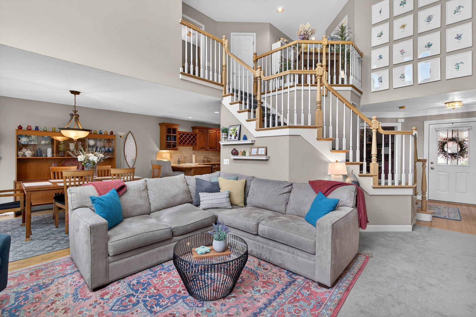 811 King Henry Lane, St. Charles, IL 60174