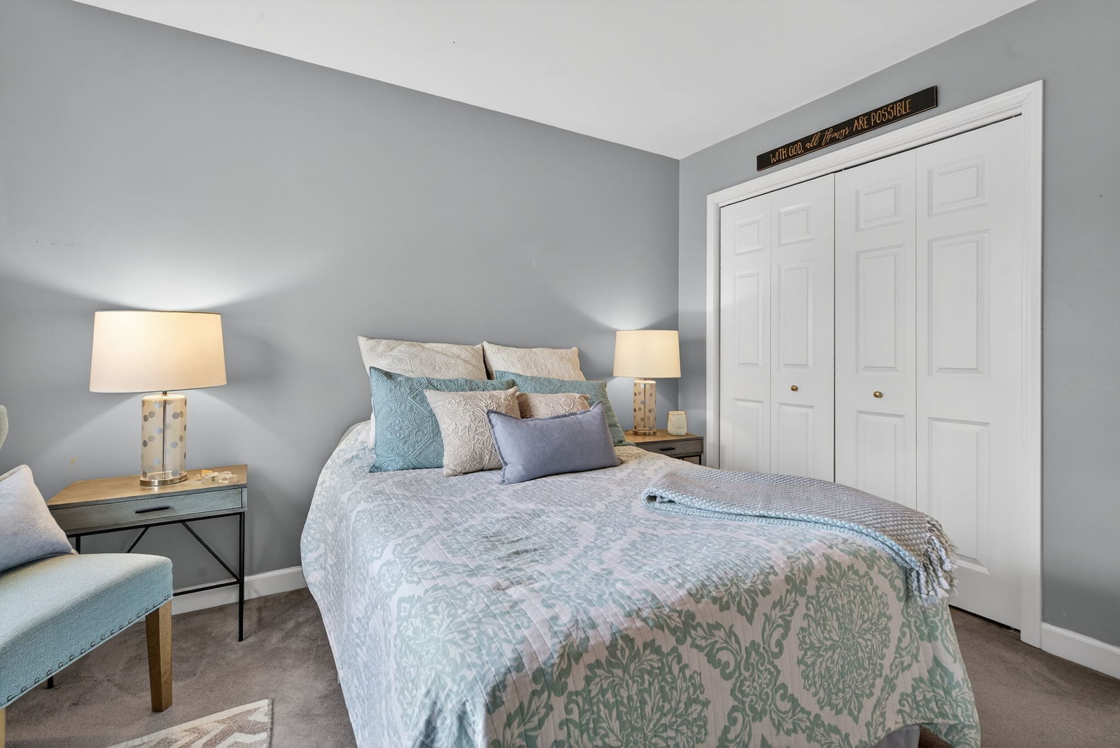 811 King Henry Lane, St. Charles, IL 60174