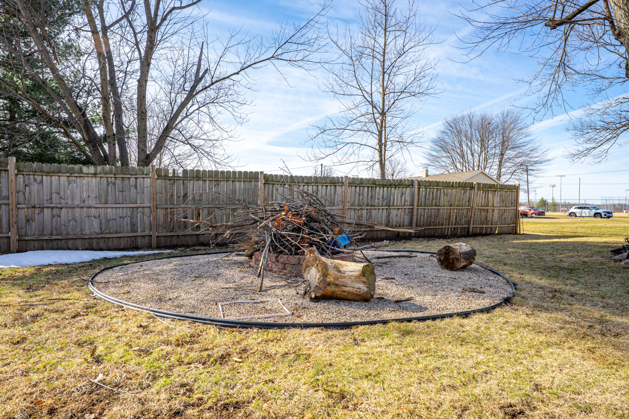 932 W 2nd Street, Byron, IL 61010