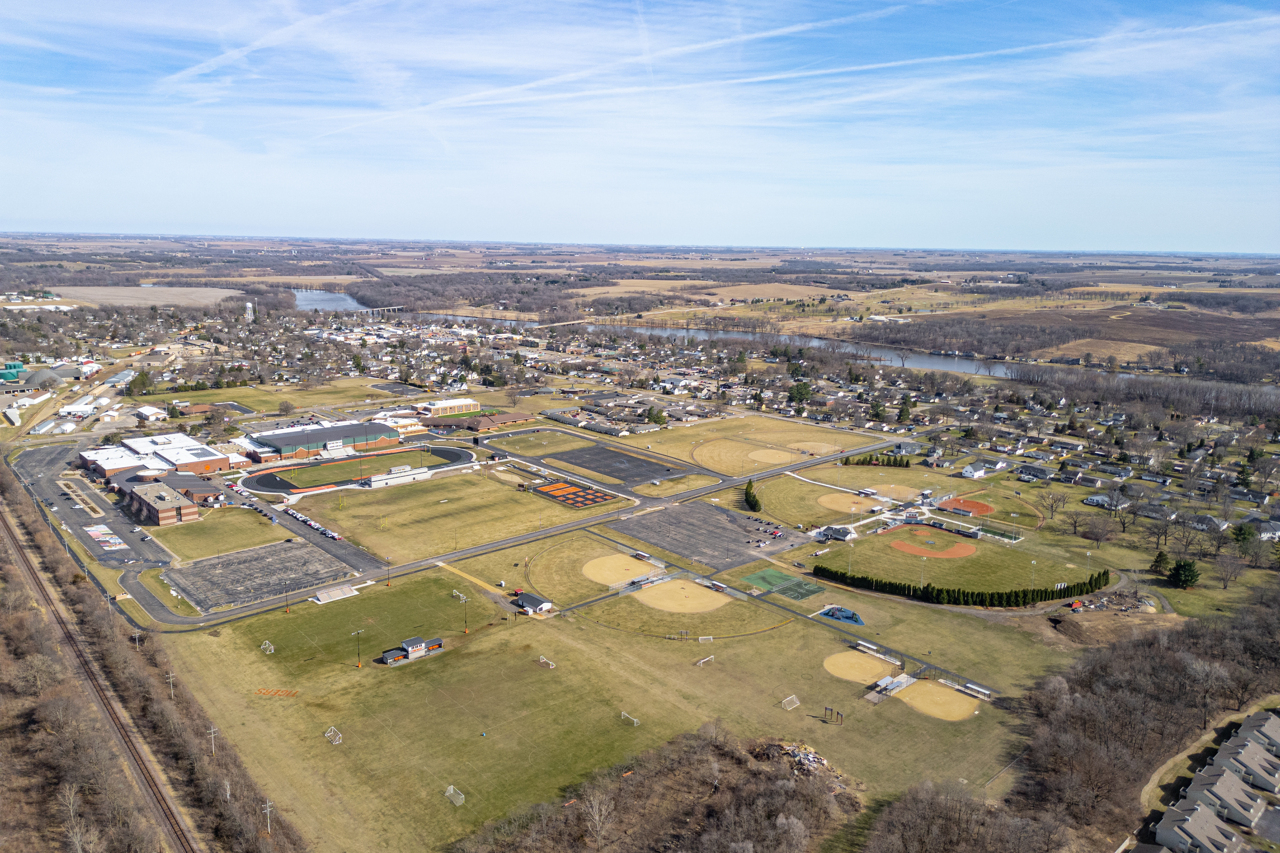 932 W 2nd Street, Byron, IL 61010