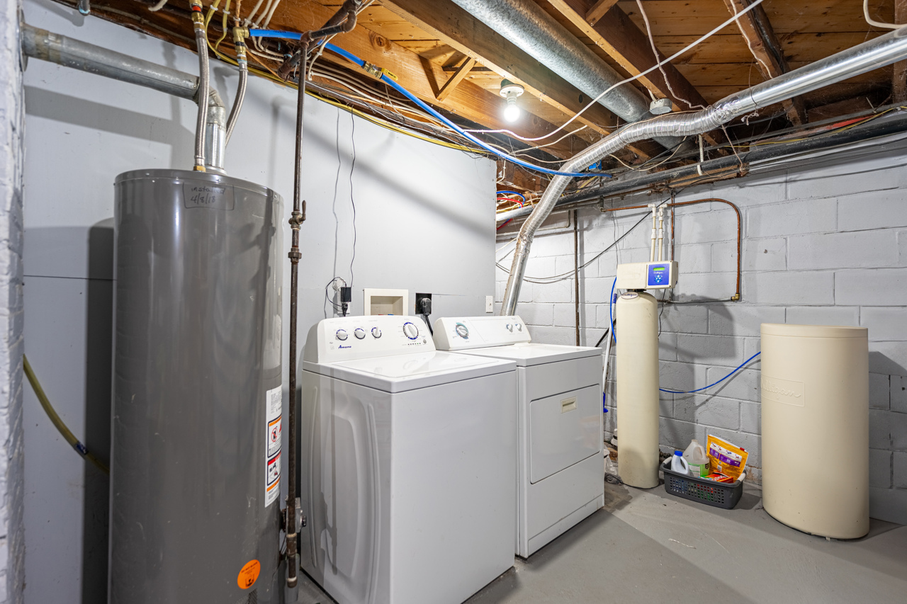 932 W 2nd Street, Byron, IL 61010