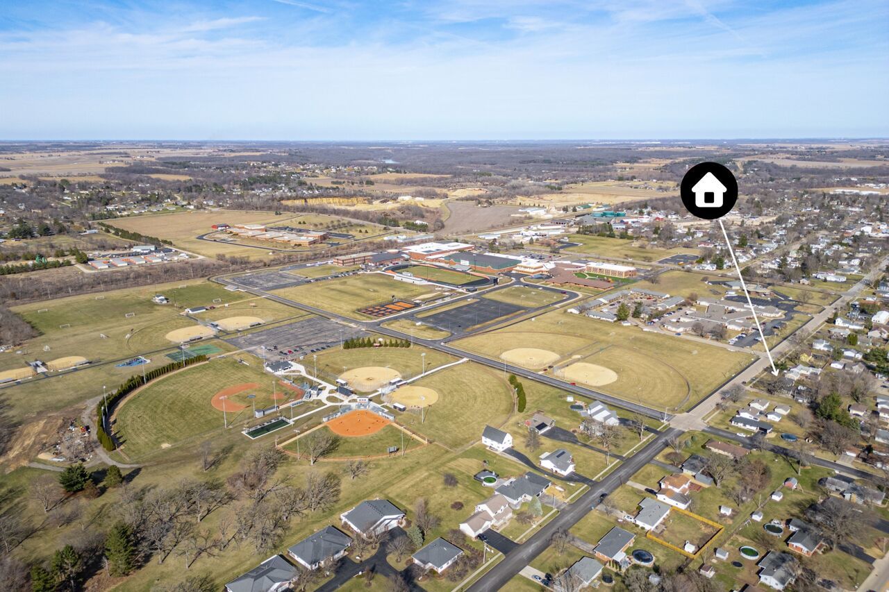 932 W 2nd Street, Byron, IL 61010