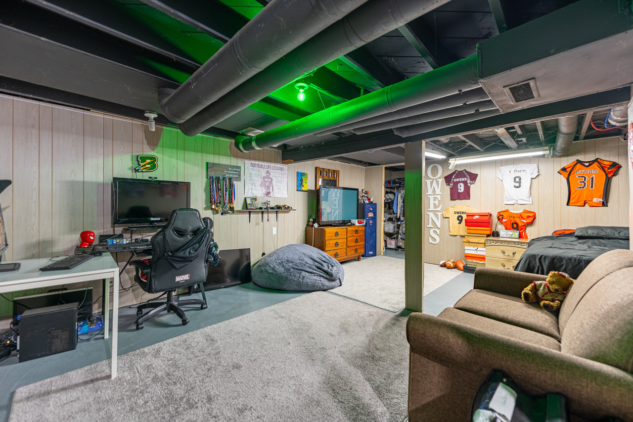 932 W 2nd Street, Byron, IL 61010