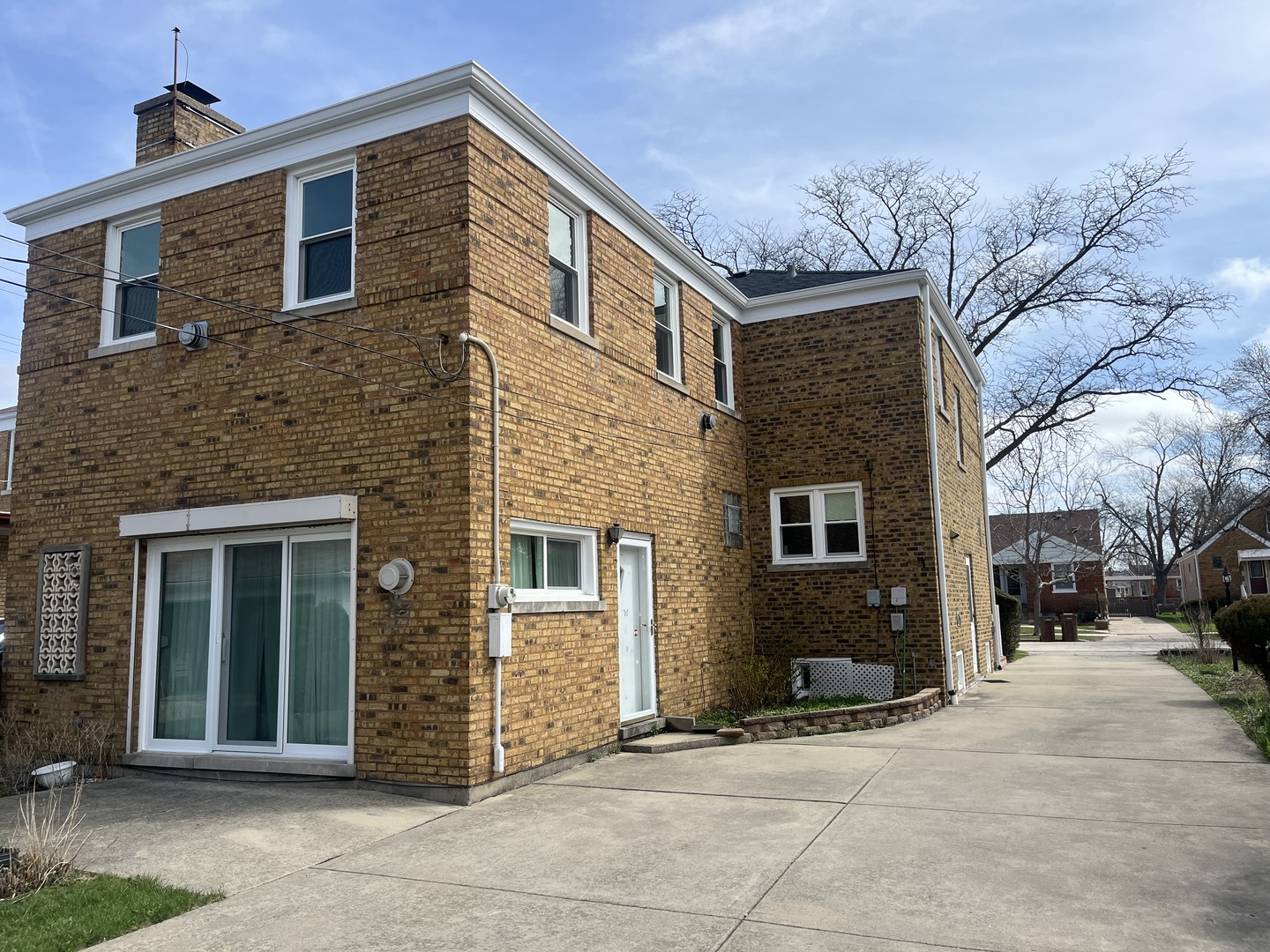 2222 S 15th Avenue, North Riverside, IL 60546