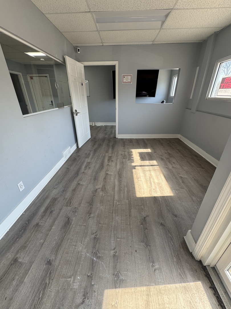 202 Northwest Highway, Fox River Grove, IL 60021