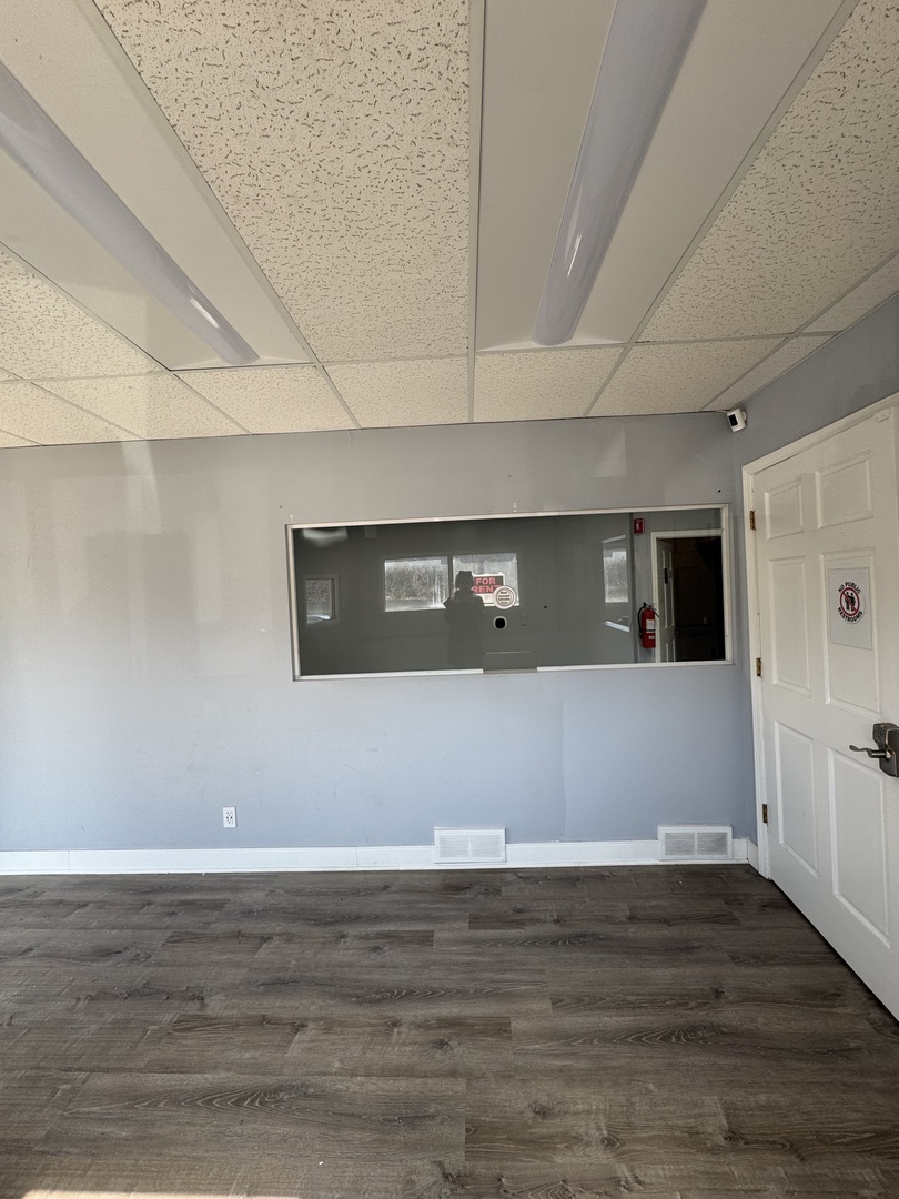 202 Northwest Highway, Fox River Grove, IL 60021