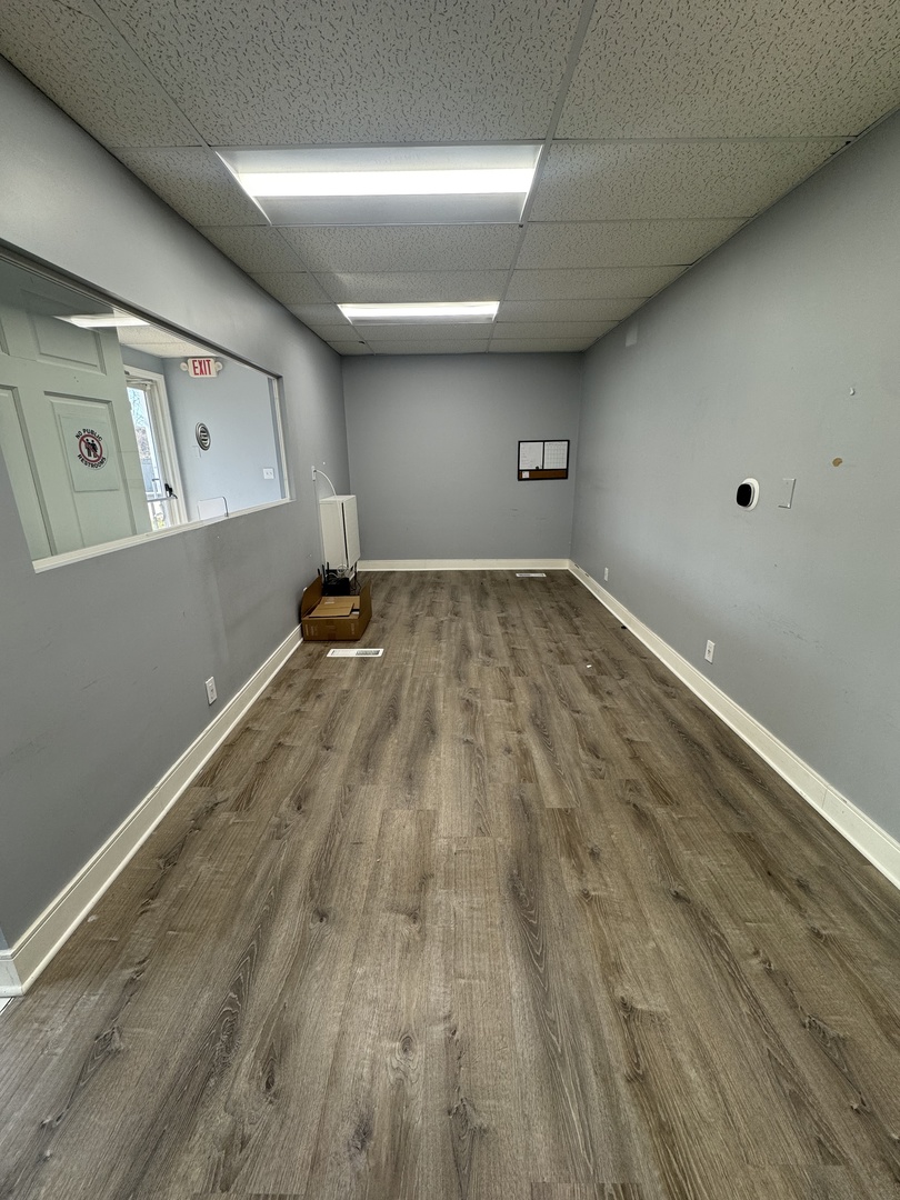 202 Northwest Highway, Fox River Grove, IL 60021