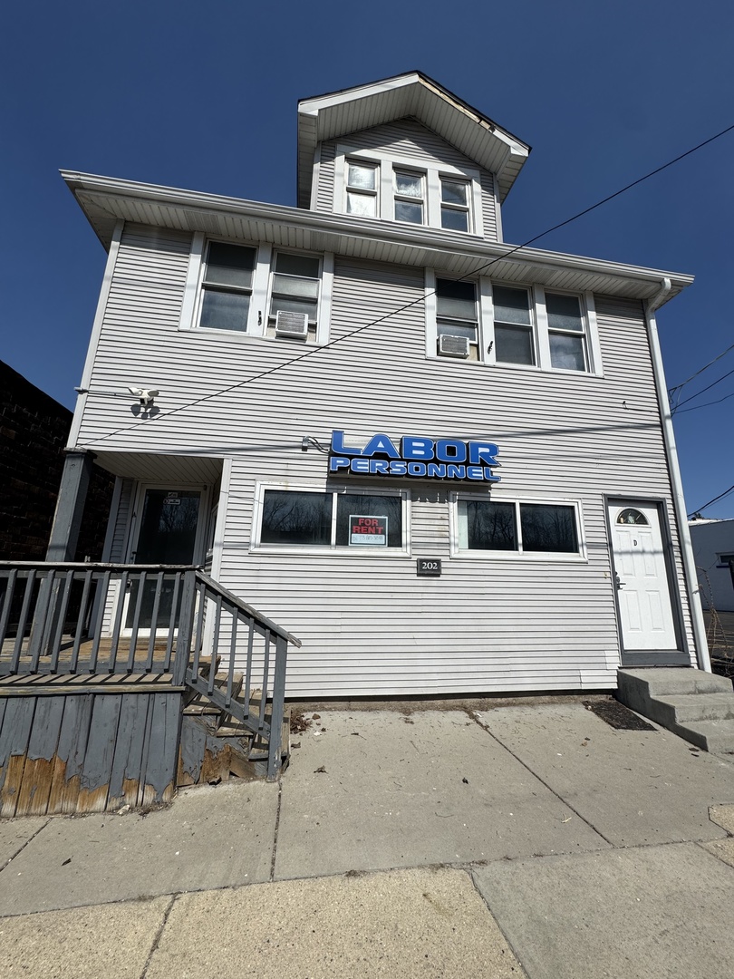 202 Northwest Highway, Fox River Grove, IL 60021