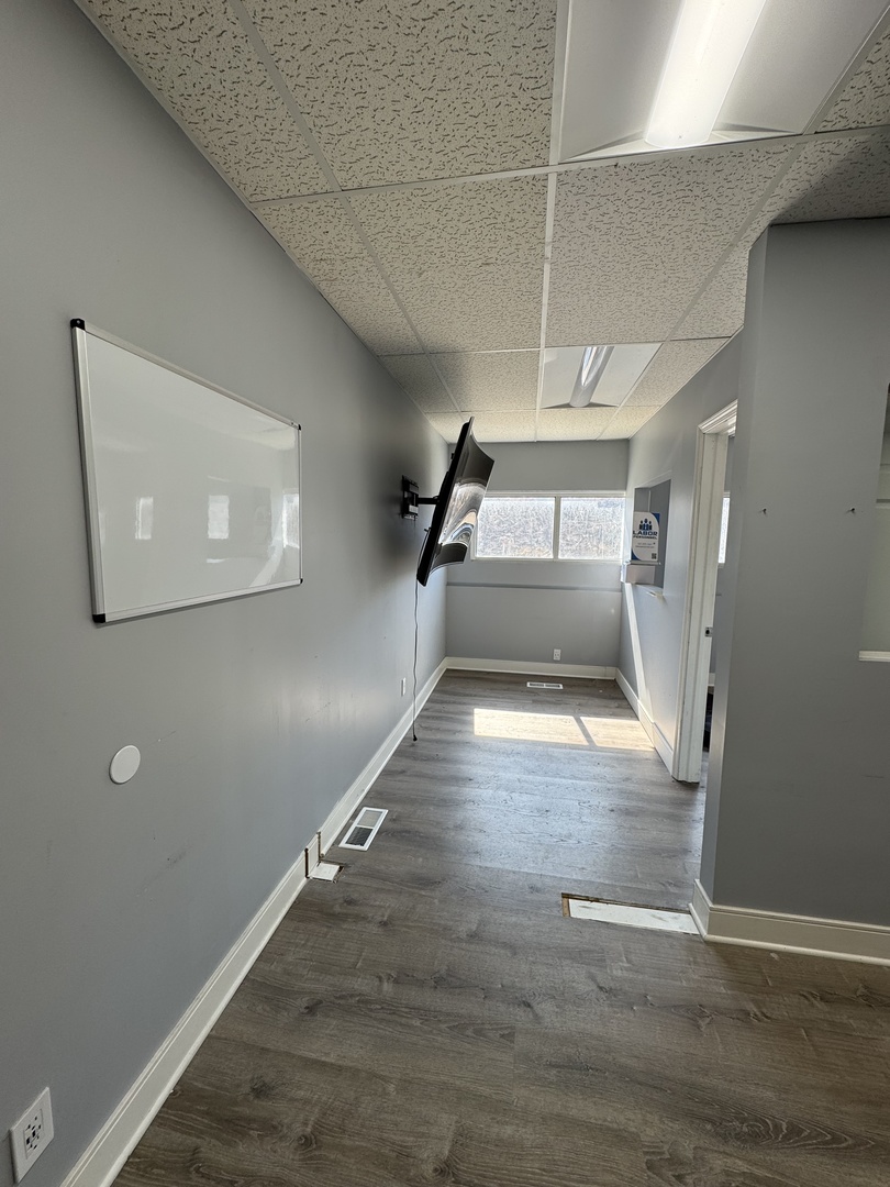 202 Northwest Highway, Fox River Grove, IL 60021