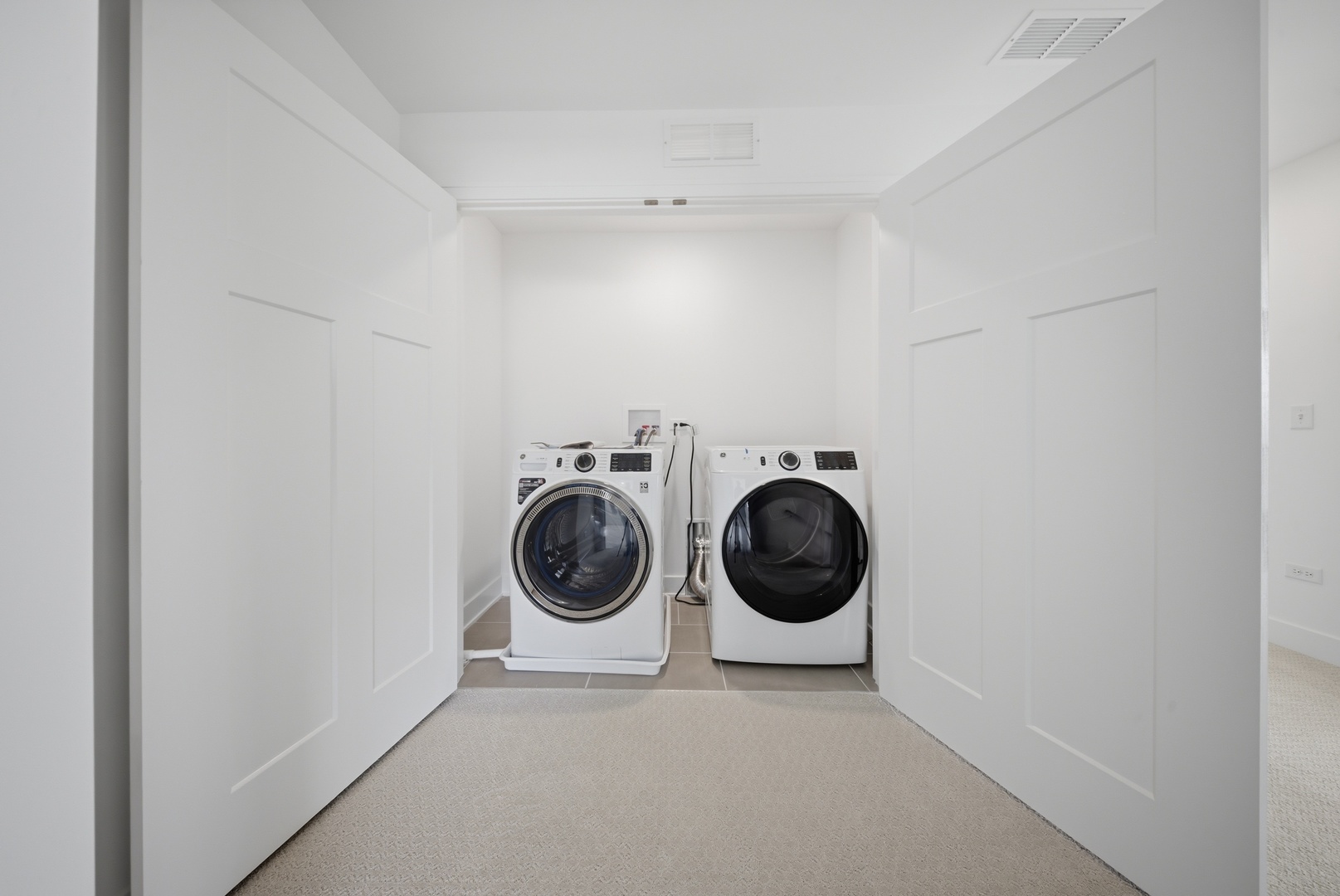 8551 Sperry Court, Woodridge, IL 60517