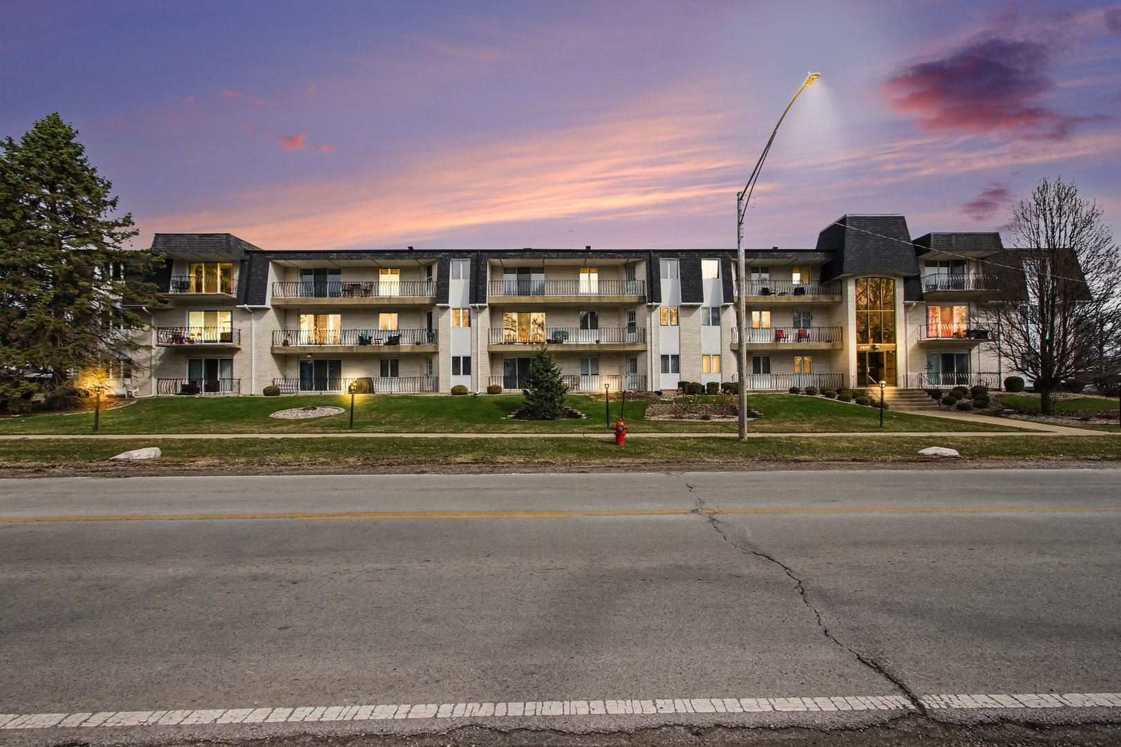 2440 186th Street #B1, Lansing, IL 60438