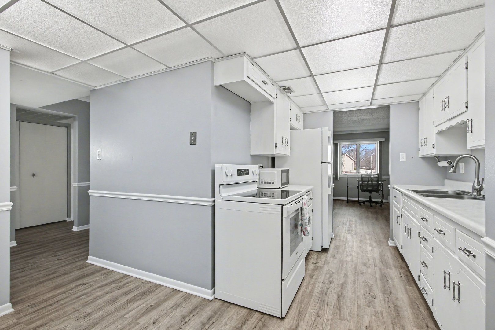 2440 186th Street #B1, Lansing, IL 60438