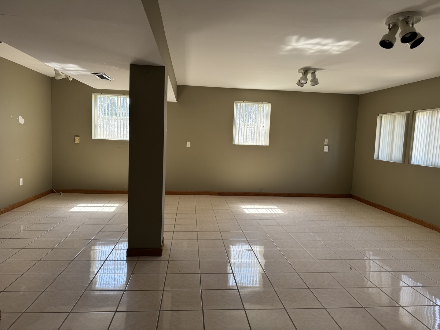 16035 S Parker Road, Homer Glen, IL 60491