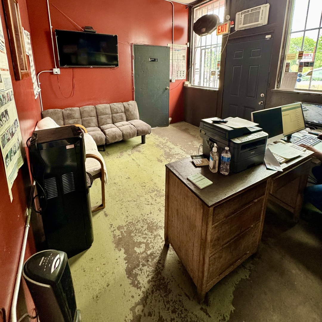 10610 S Vincennes Avenue, Chicago, IL 60643