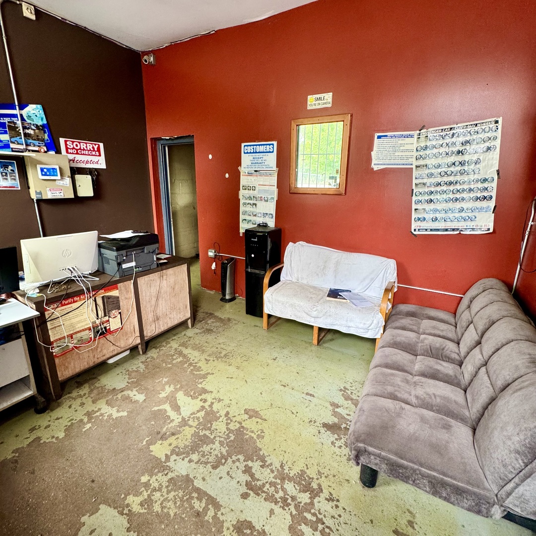 10610 S Vincennes Avenue, Chicago, IL 60643