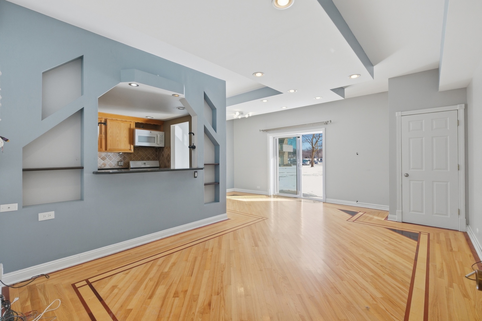 1463 Mercury Drive #115, Schaumburg, IL 60193